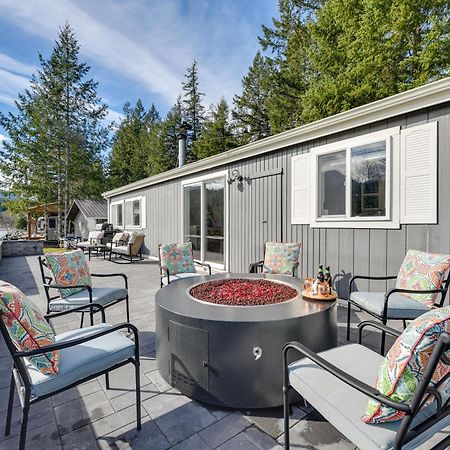 Riverfront Home With Deck, Near Mount Rainier! Packwood Exteriör bild